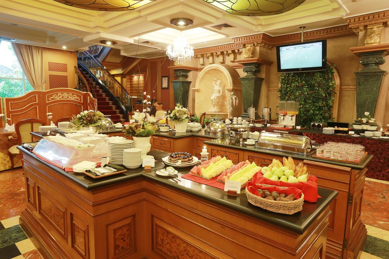 מאלאנג Gajahmada Graha Hotel מראה חיצוני תמונה