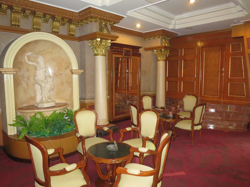 מאלאנג Gajahmada Graha Hotel מראה חיצוני תמונה